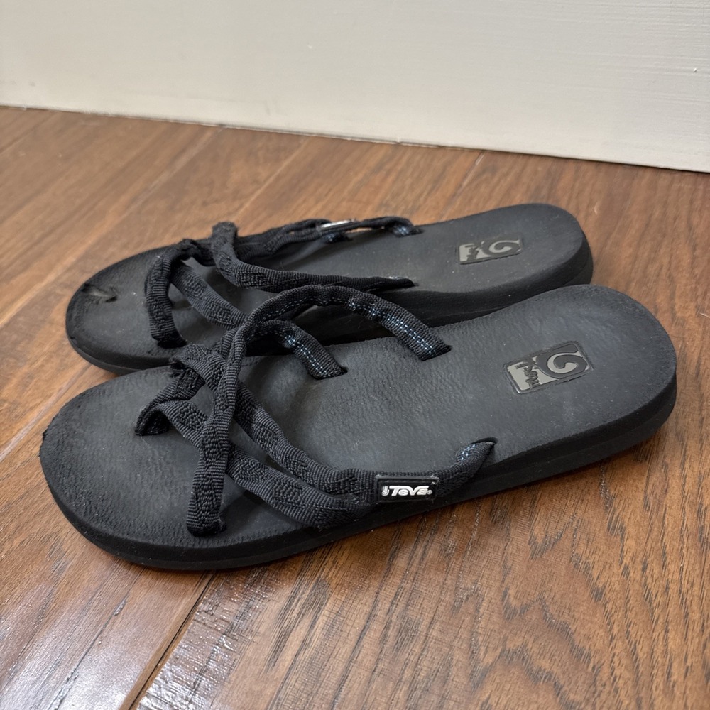 Teva Mush Flip-Flops Womens 8 Black Lightweight Slip On Sandals Foam Beach 6840B